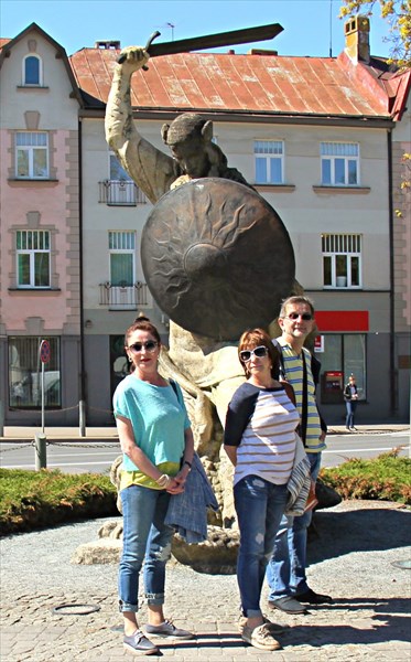 084-Статуя Лачплесиса